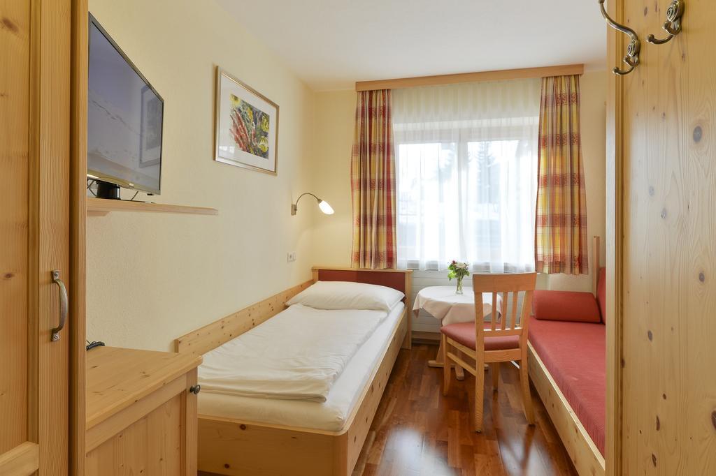 Haus Wallis Hotel Lech am Arlberg Camera foto
